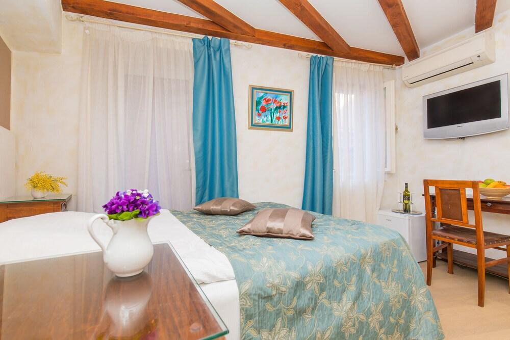 Heritage Hotel Villa Valdibora Rovinj Exterior foto